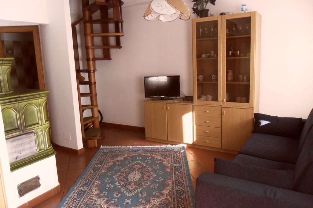 Appartamenti Vincenzo E Marcella Campitello di Fassa Exterior foto