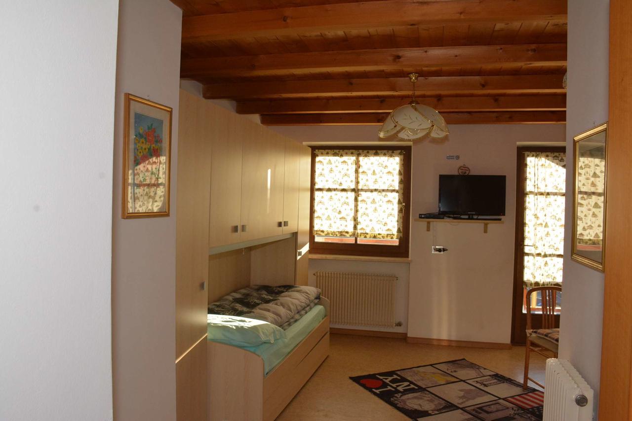 Appartamenti Vincenzo E Marcella Campitello di Fassa Exterior foto